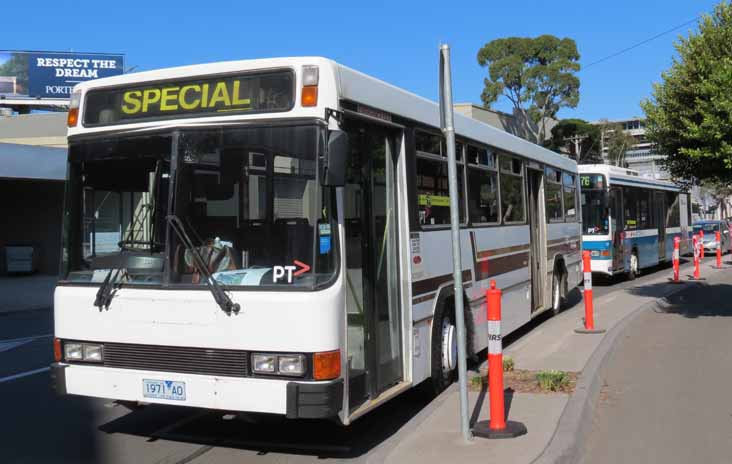 Broadmeadows Mercedes O405 Custom 33